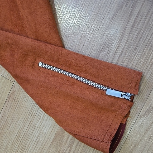 TAHARI COAT - Picture 5 of 10